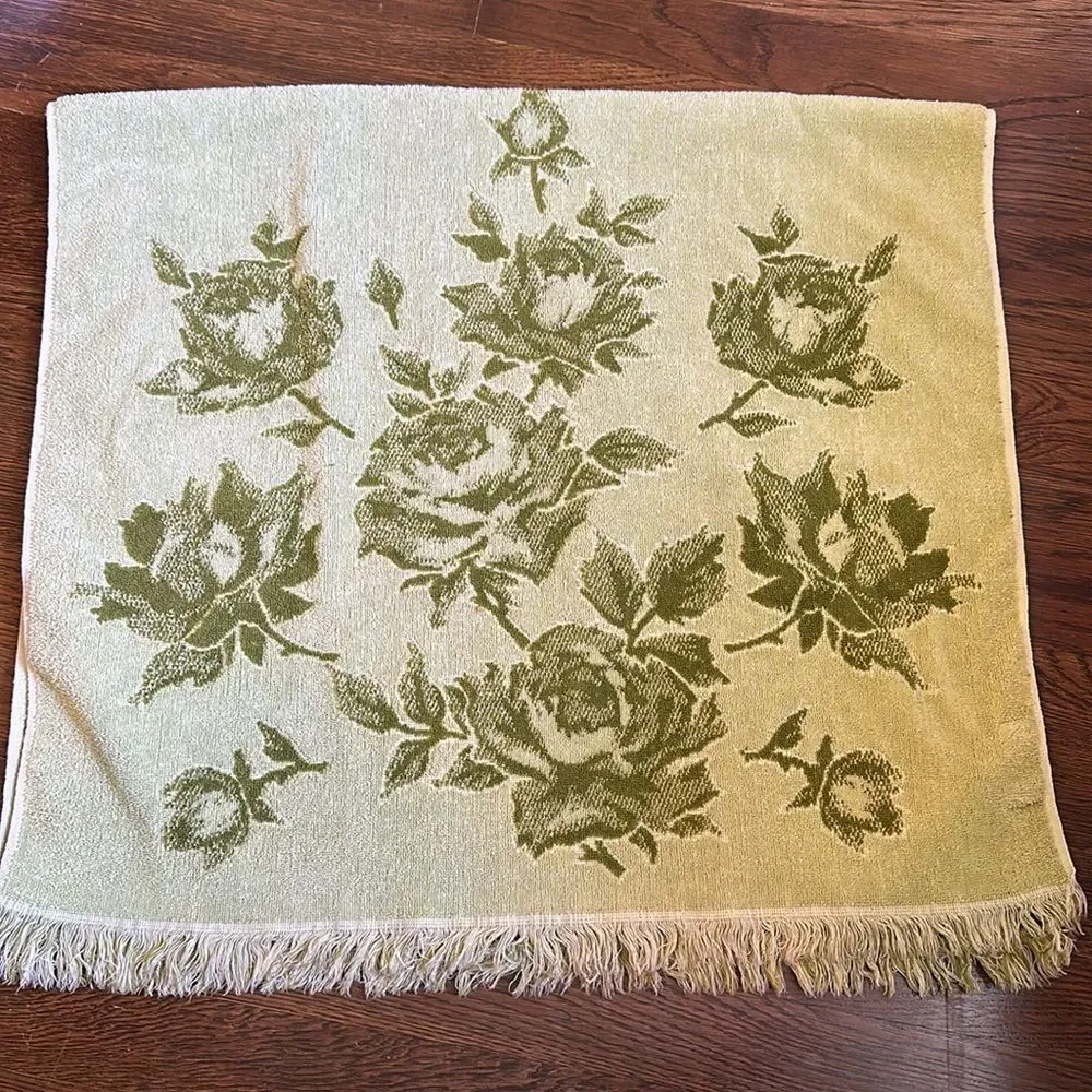 Vtg  Fieldcrest Green Floral Patterned Towel Cotton set/2 hand towels & one bath
